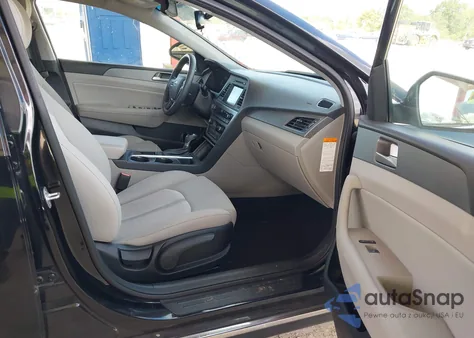 2017 Hyundai Sonata Hybrid Se from USA, damaged, VIN KMHE24L1XHA044682